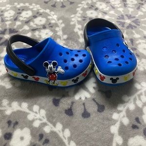 Mickey Mouse Crocs Size: 7C